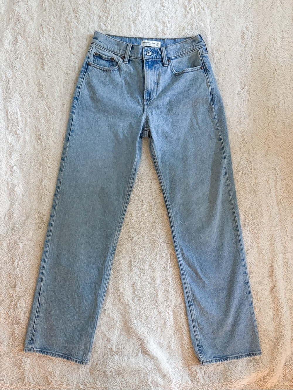 Abercrombie The Baggy Low Rise Jeans Light Wash Raw Hem Size 25 - Picture 4 of 9
